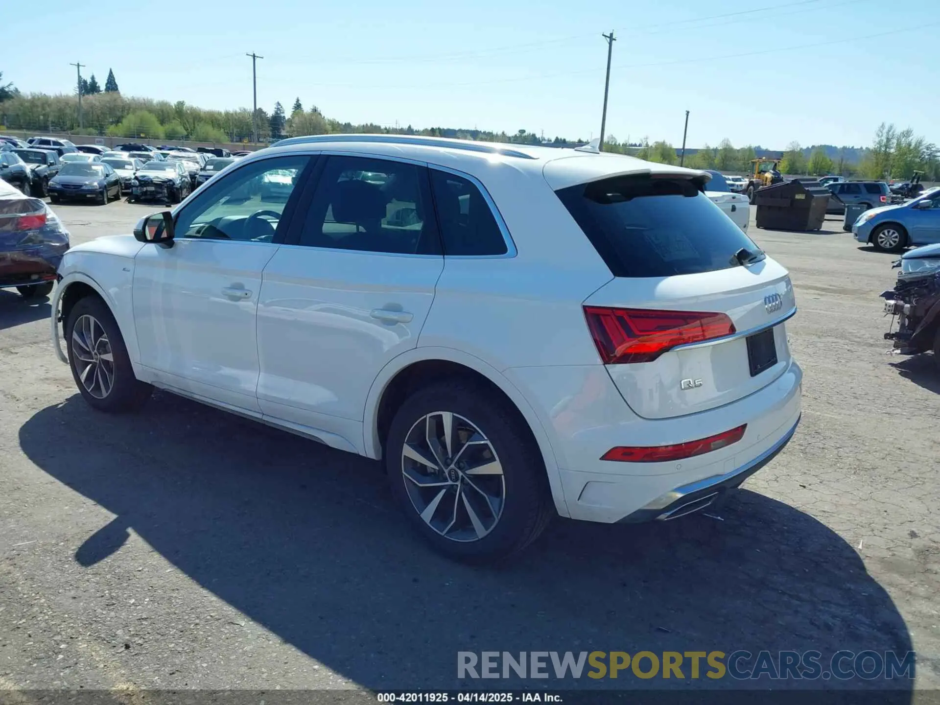 3 Photograph of a damaged car WA1EAAFY0N2112616 AUDI Q5 2022