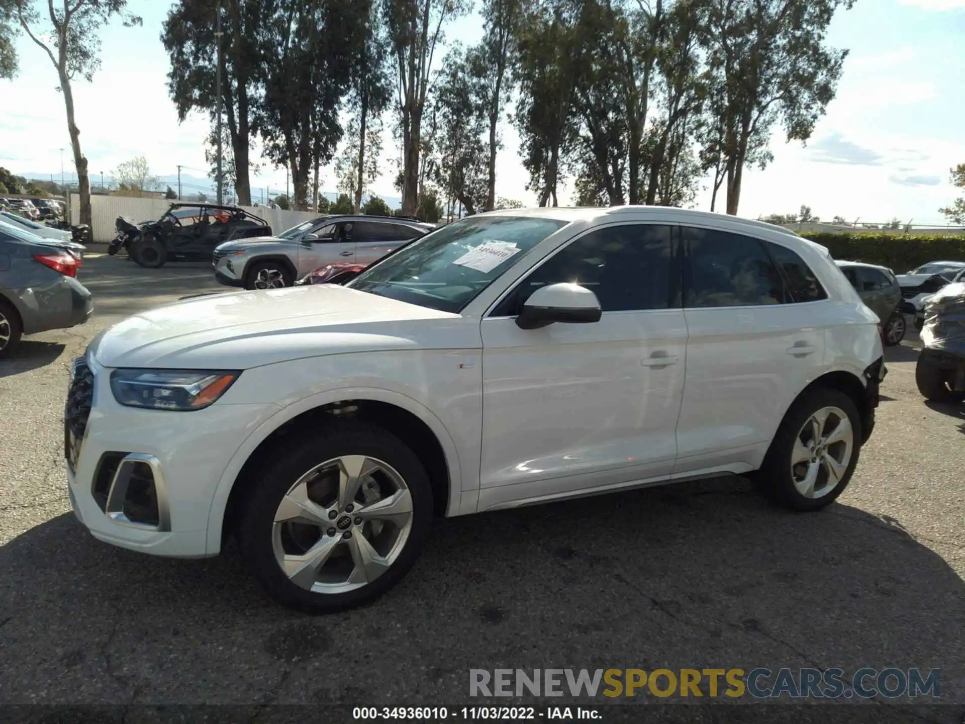 2 Photograph of a damaged car WA1EAAFY0N2138357 AUDI Q5 2022