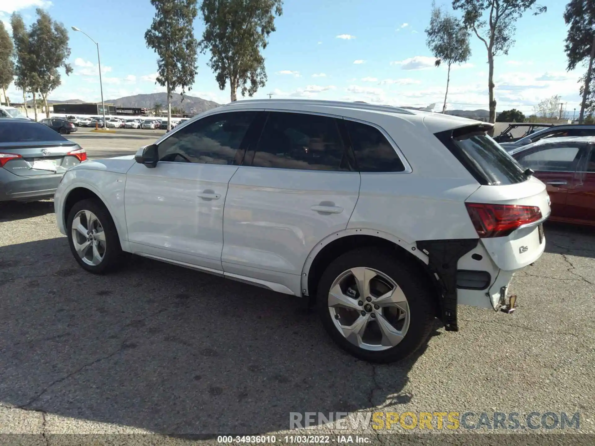 3 Photograph of a damaged car WA1EAAFY0N2138357 AUDI Q5 2022