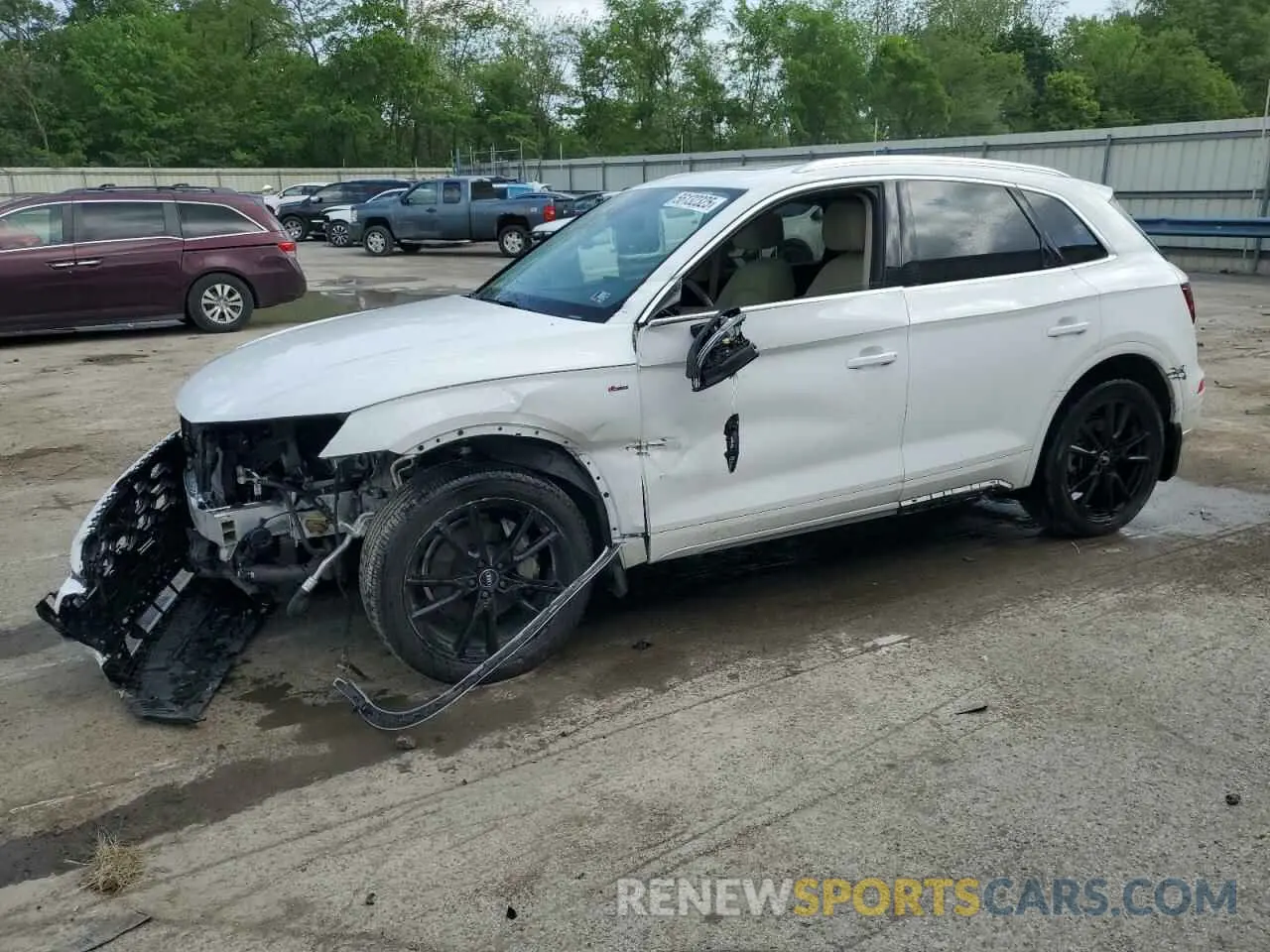 1 Photograph of a damaged car WA1EAAFY1N2015893 AUDI Q5 2022