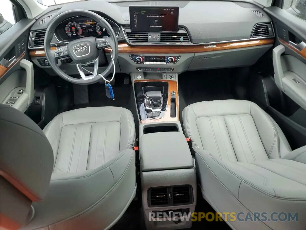 8 Photograph of a damaged car WA1EAAFY1N2044665 AUDI Q5 2022
