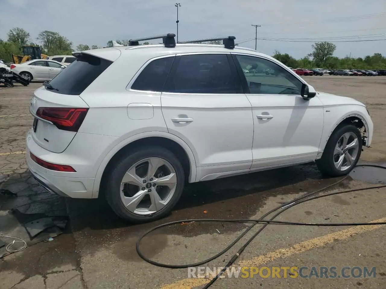 3 Photograph of a damaged car WA1EAAFY1N2048022 AUDI Q5 2022