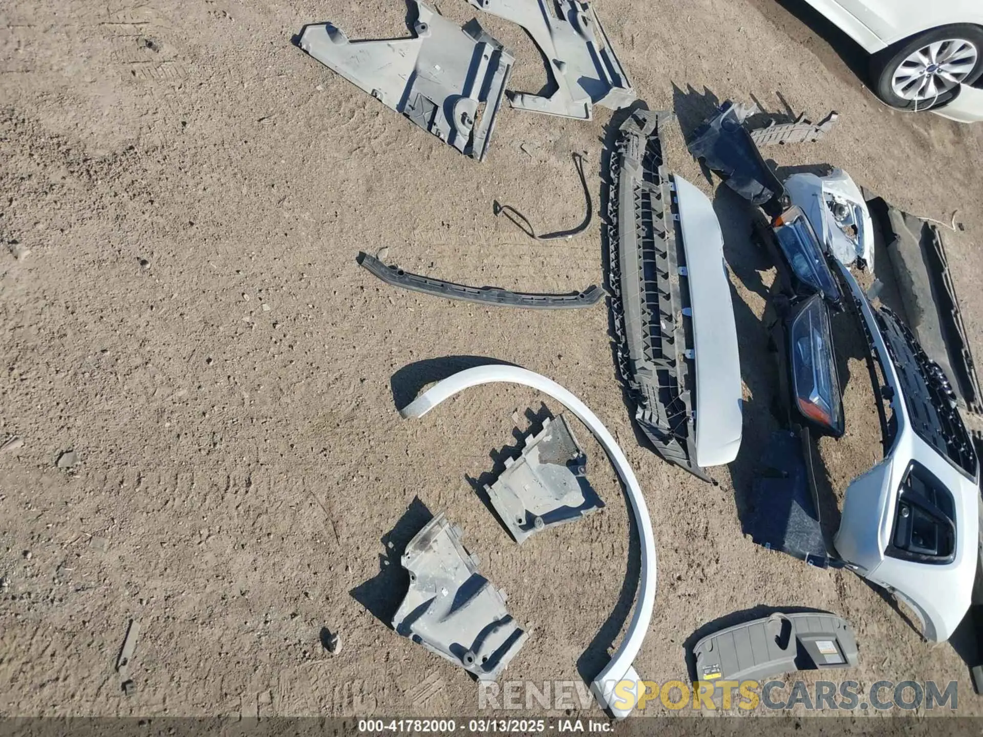 12 Photograph of a damaged car WA1EAAFY1N2126380 AUDI Q5 2022