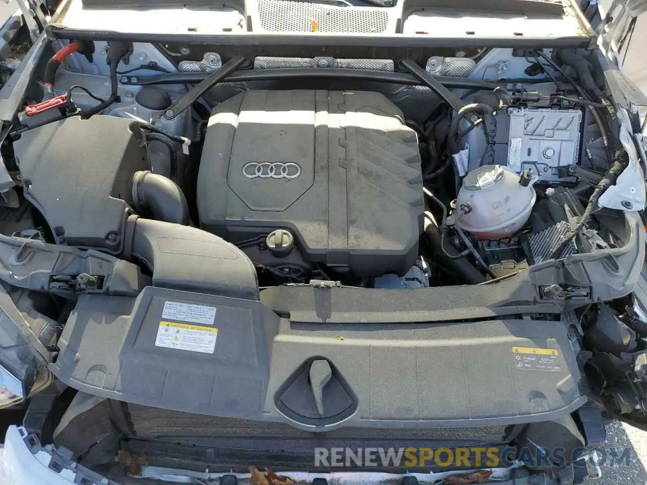 12 Photograph of a damaged car WA1EAAFY1N2133216 AUDI Q5 2022