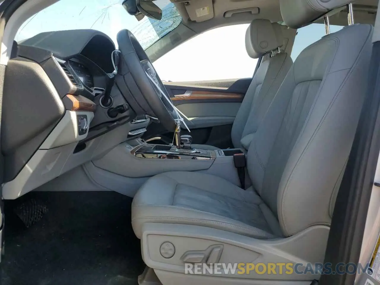 7 Photograph of a damaged car WA1EAAFY1N2133216 AUDI Q5 2022