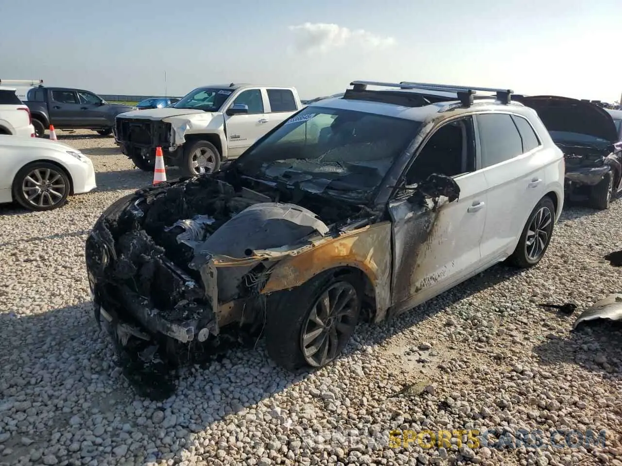 1 Photograph of a damaged car WA1EAAFY1N2137332 AUDI Q5 2022