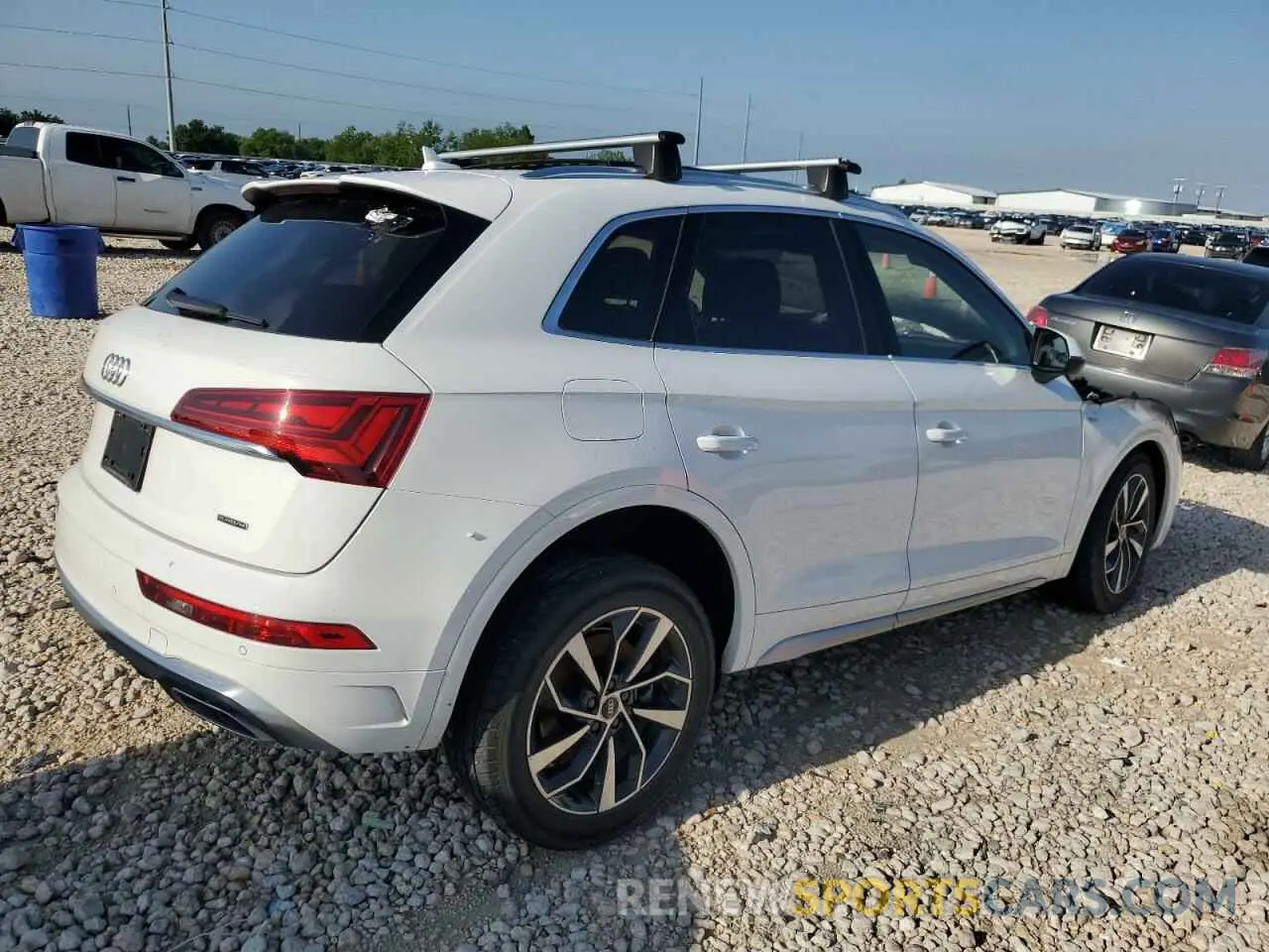 3 Photograph of a damaged car WA1EAAFY1N2137332 AUDI Q5 2022