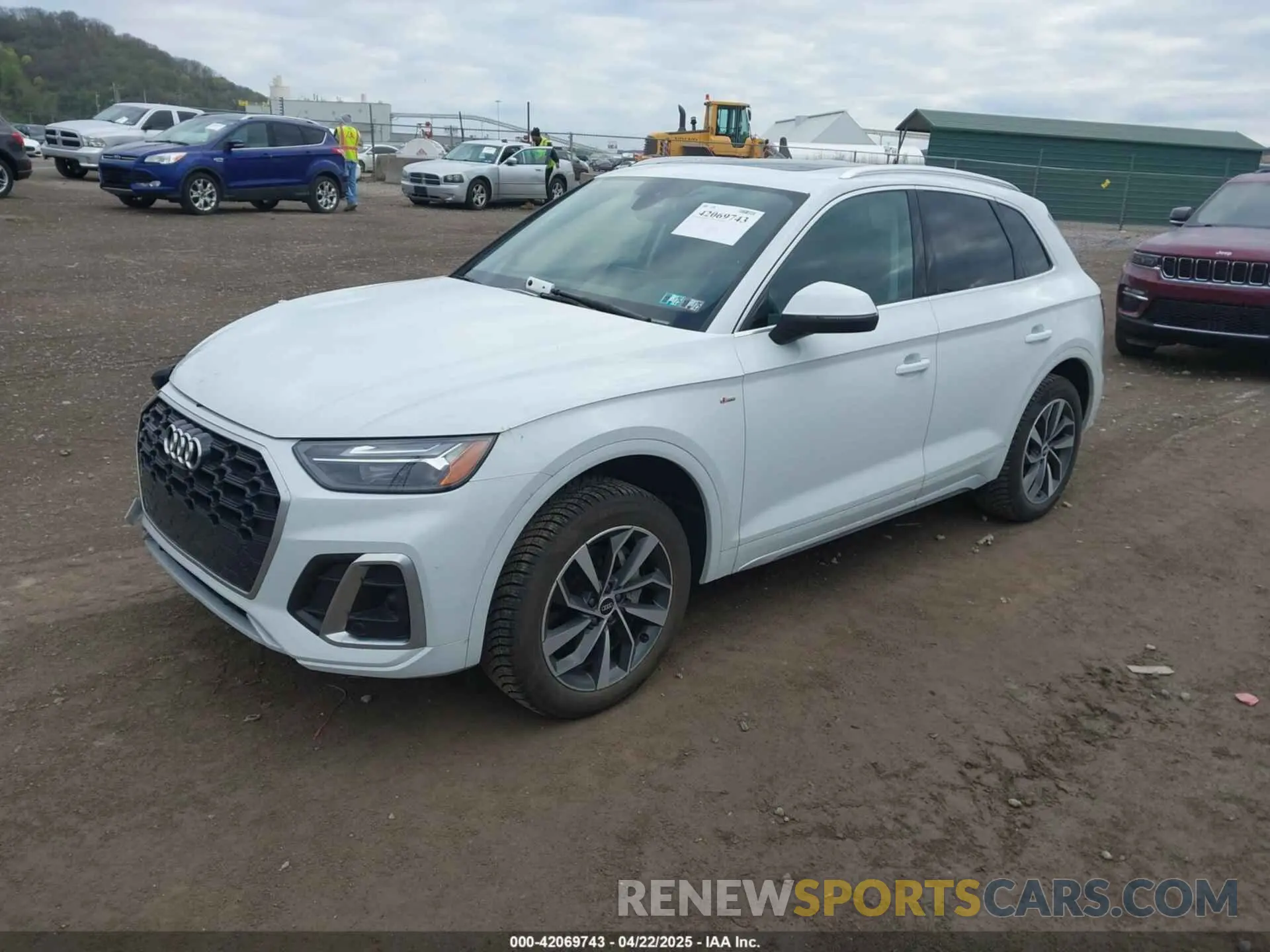 2 Photograph of a damaged car WA1EAAFY2N2014414 AUDI Q5 2022