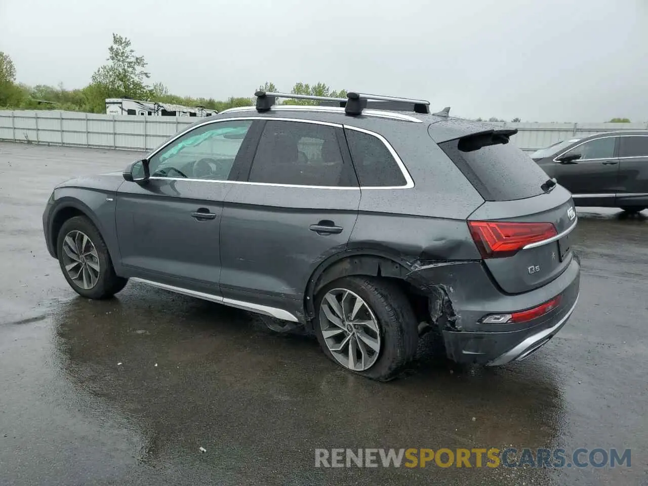 2 Photograph of a damaged car WA1EAAFY2N2020441 AUDI Q5 2022