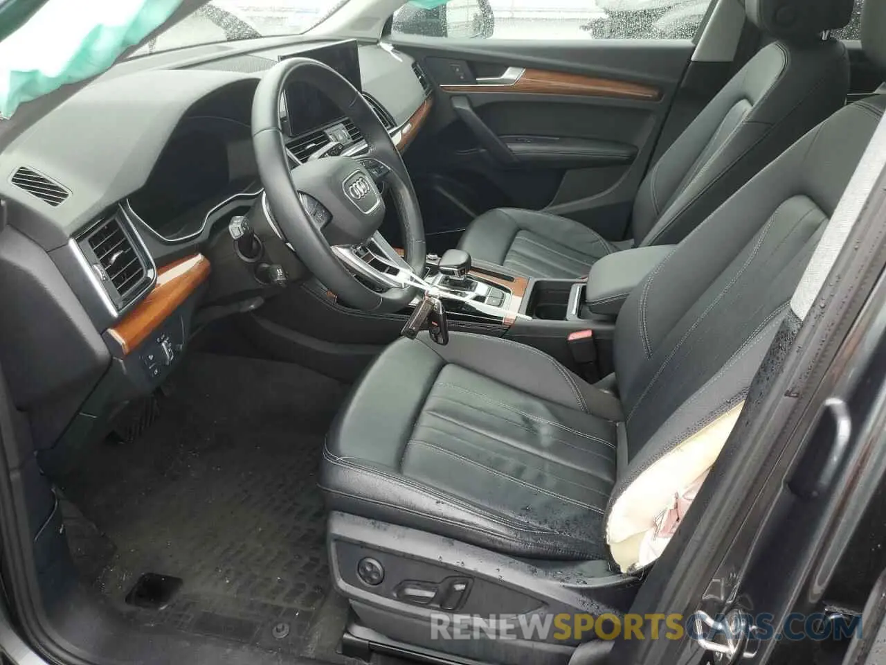 7 Photograph of a damaged car WA1EAAFY2N2020441 AUDI Q5 2022