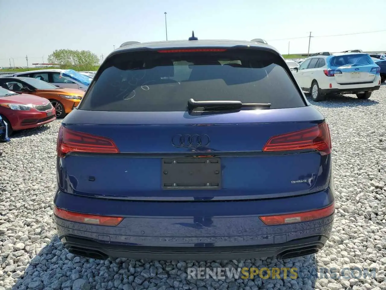 6 Photograph of a damaged car WA1EAAFY2N2106249 AUDI Q5 2022
