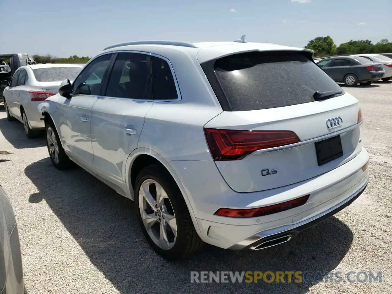 3 Photograph of a damaged car WA1EAAFY3N2006192 AUDI Q5 2022