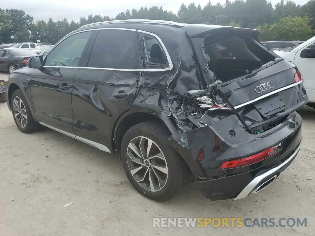 2 Photograph of a damaged car WA1EAAFY3N2083869 AUDI Q5 2022