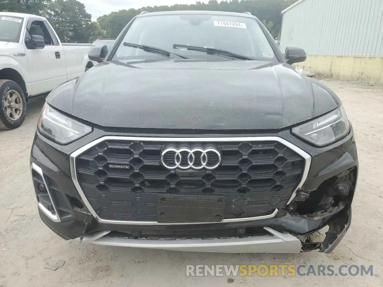 5 Photograph of a damaged car WA1EAAFY3N2083869 AUDI Q5 2022
