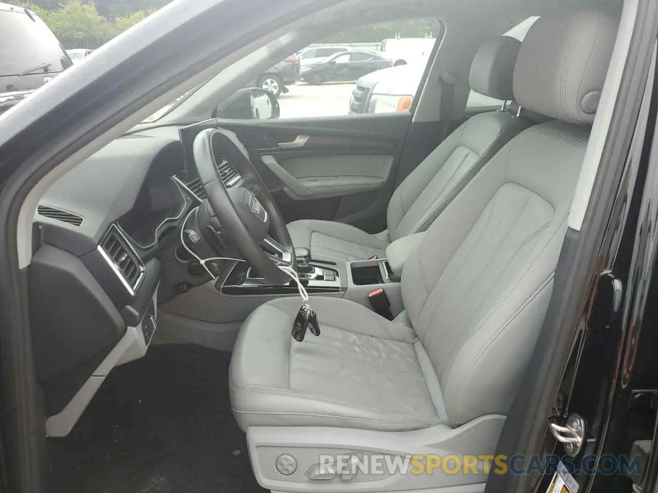 7 Photograph of a damaged car WA1EAAFY3N2083869 AUDI Q5 2022