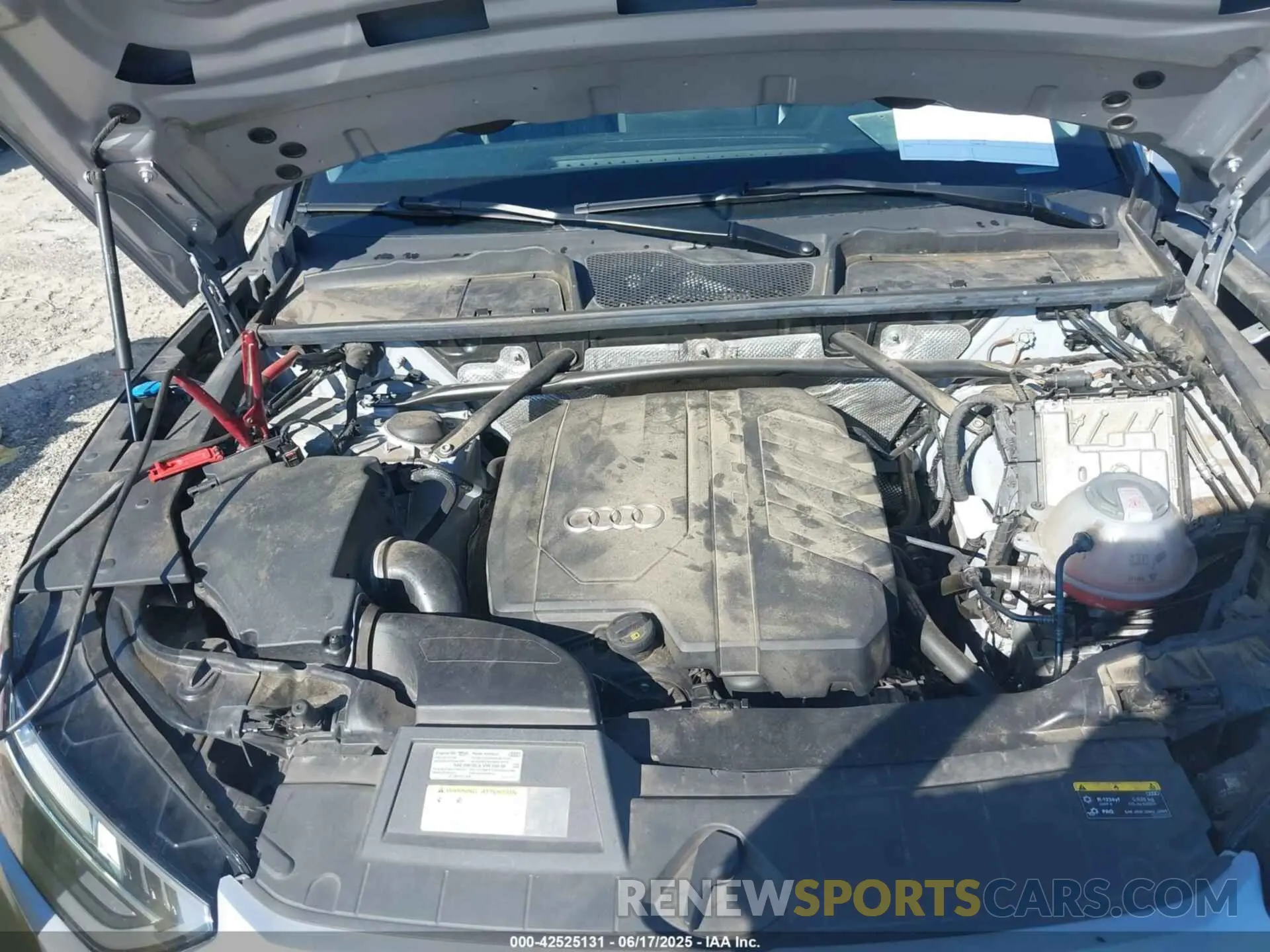10 Photograph of a damaged car WA1EAAFY3N2120175 AUDI Q5 2022