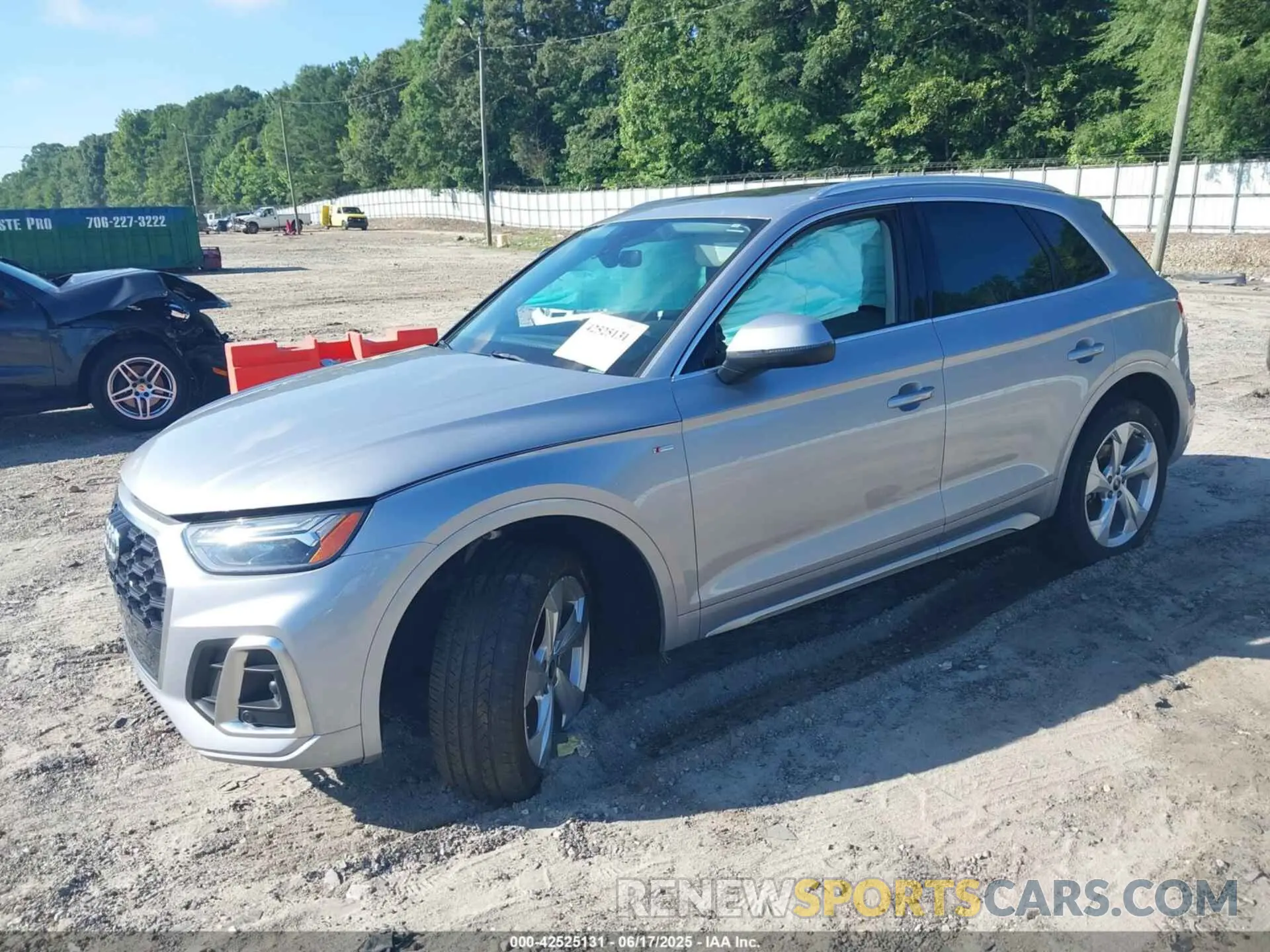 2 Photograph of a damaged car WA1EAAFY3N2120175 AUDI Q5 2022