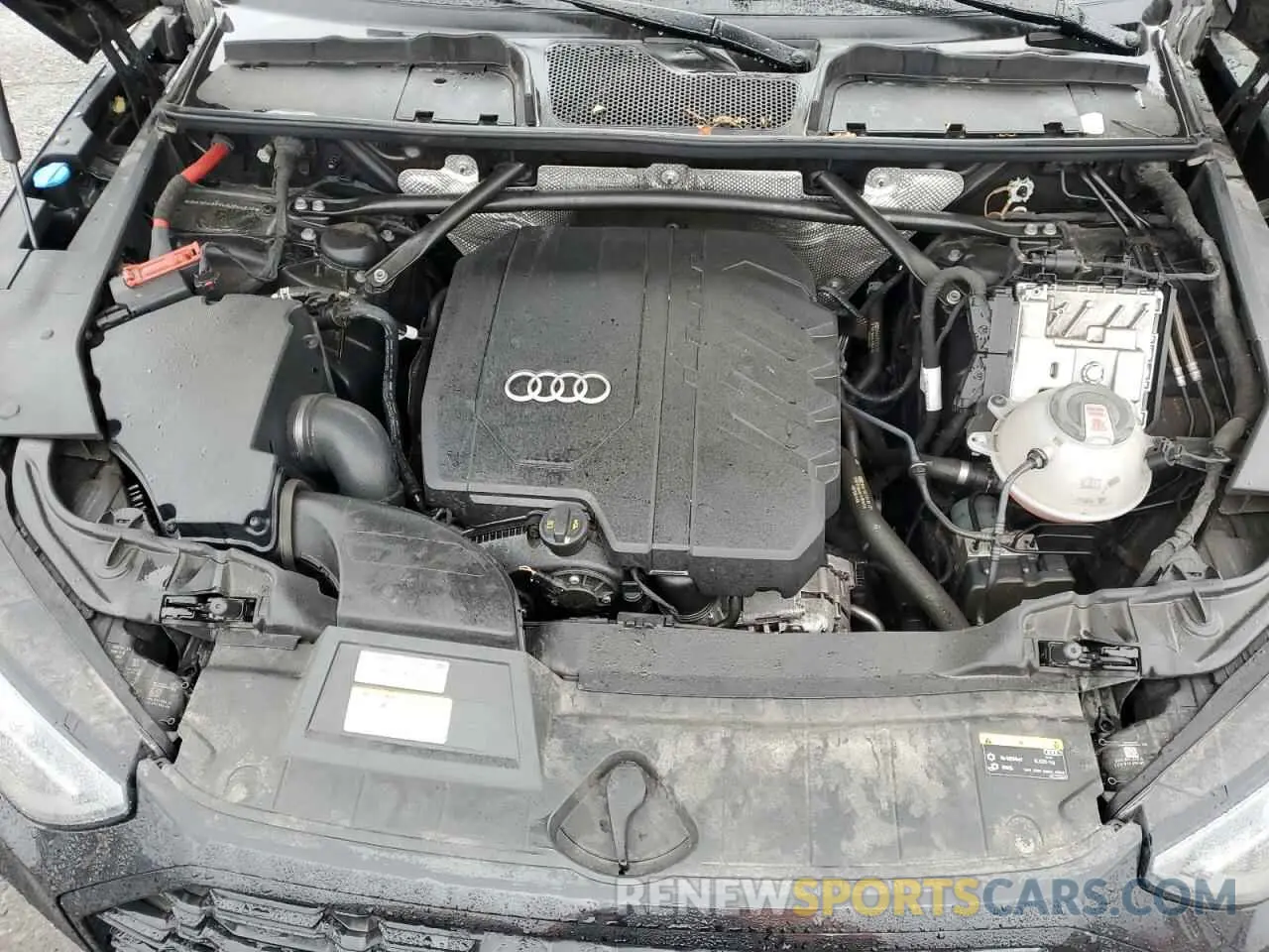 12 Photograph of a damaged car WA1EAAFY4N2044630 AUDI Q5 2022