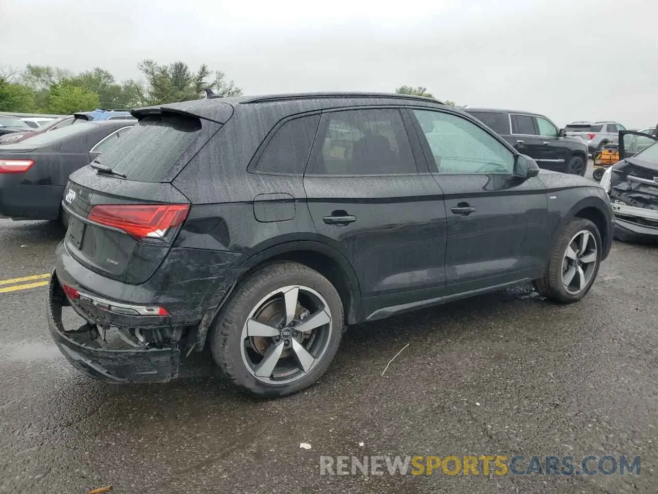 3 Photograph of a damaged car WA1EAAFY4N2044630 AUDI Q5 2022