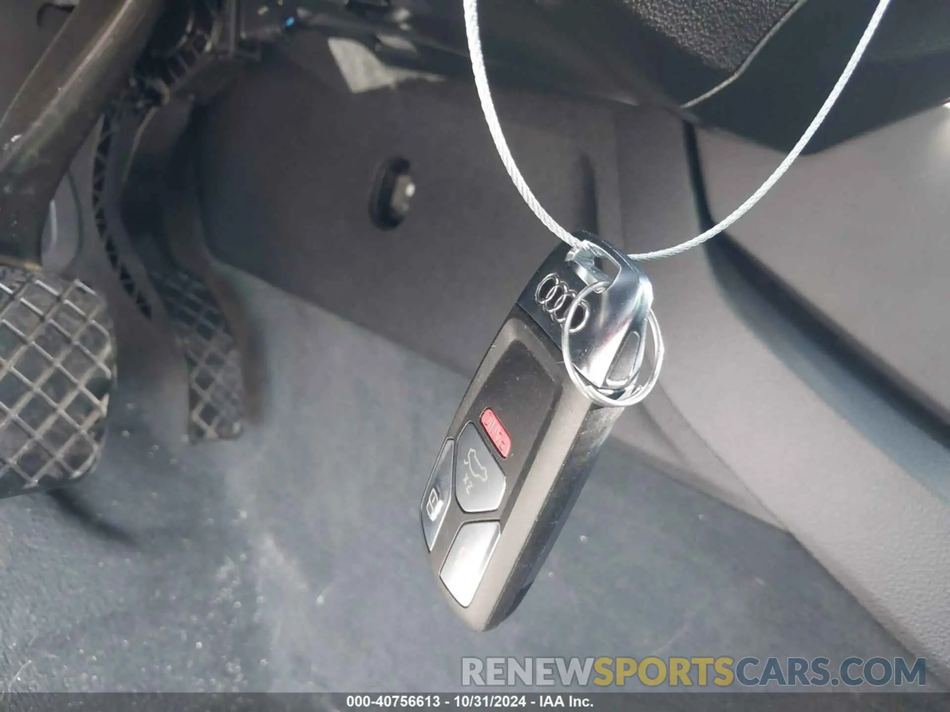 11 Photograph of a damaged car WA1EAAFY4N2075490 AUDI Q5 2022