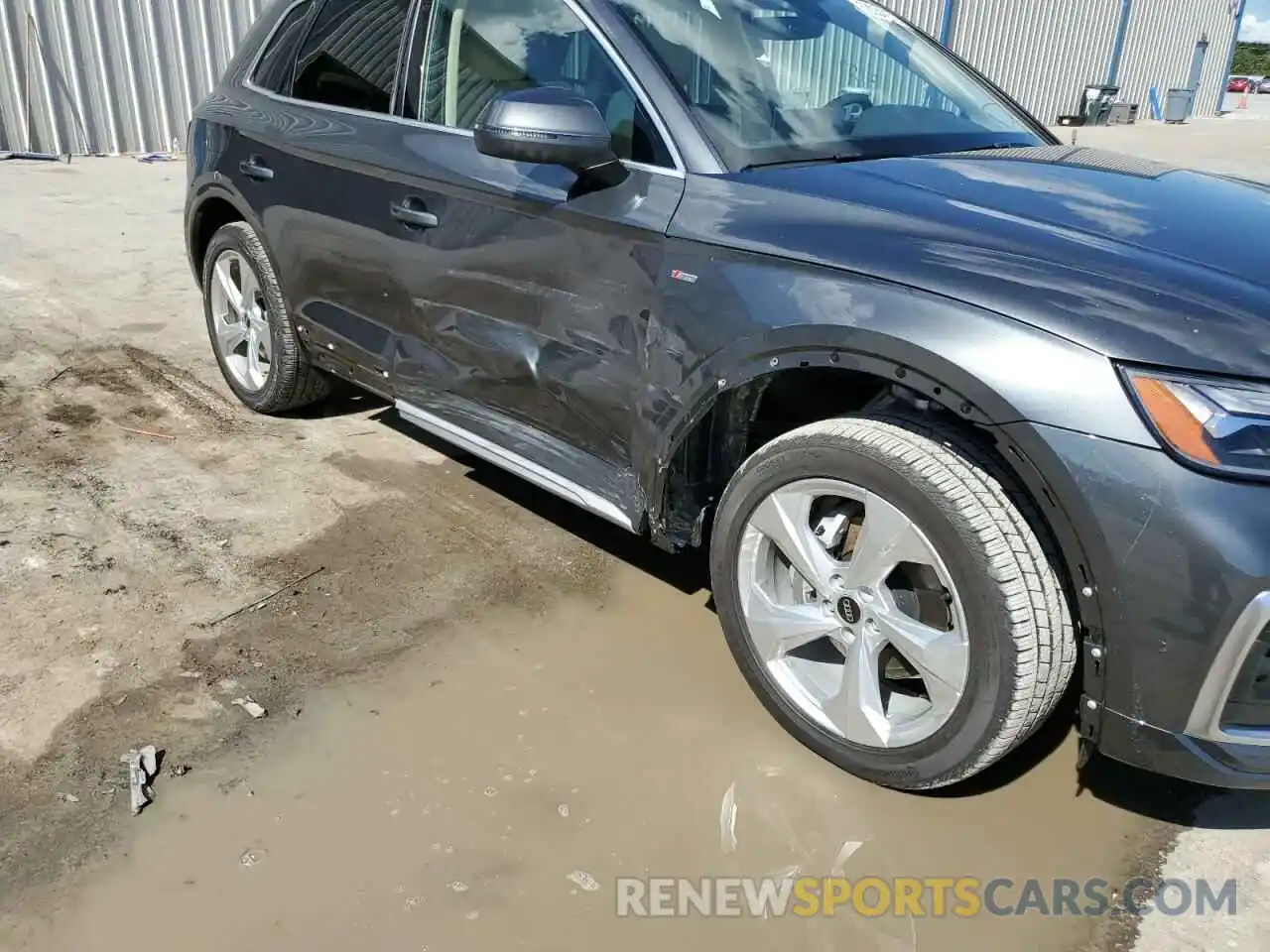 9 Photograph of a damaged car WA1EAAFY4N2092130 AUDI Q5 2022