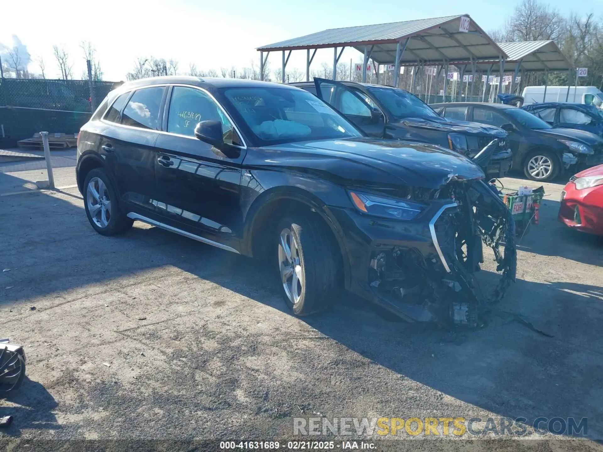 1 Photograph of a damaged car WA1EAAFY4N2139947 AUDI Q5 2022