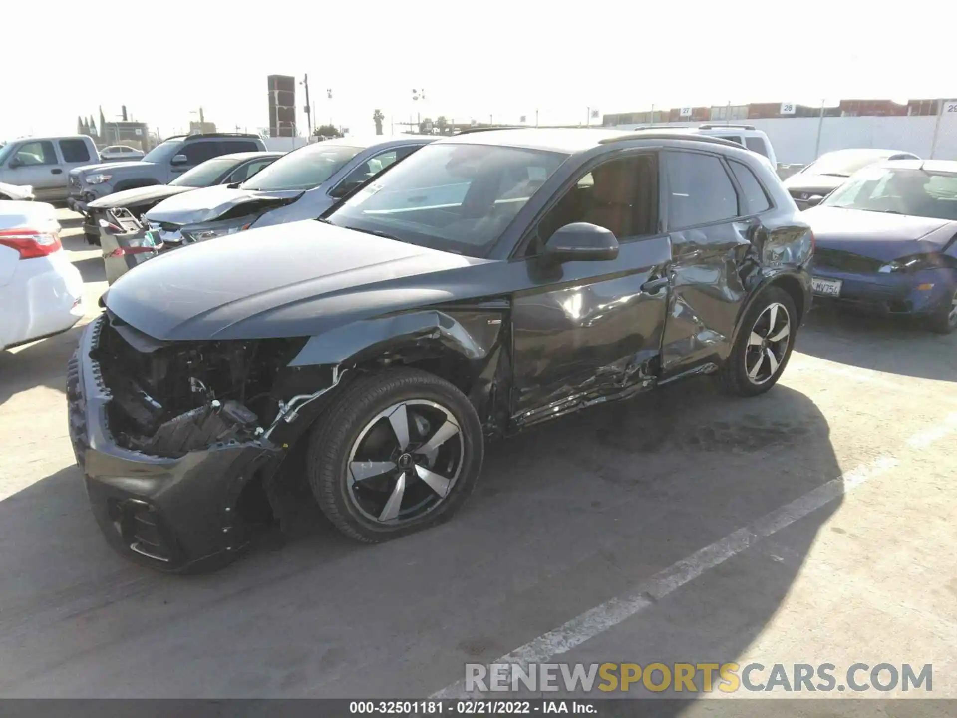 2 Photograph of a damaged car WA1EAAFY5N2015671 AUDI Q5 2022