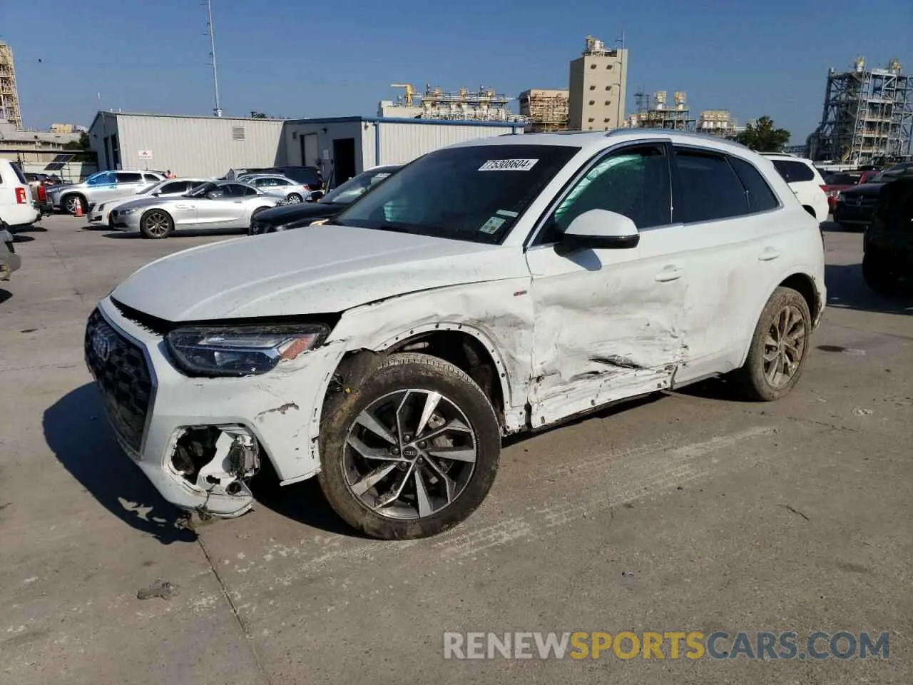 1 Photograph of a damaged car WA1EAAFY5N2133719 AUDI Q5 2022
