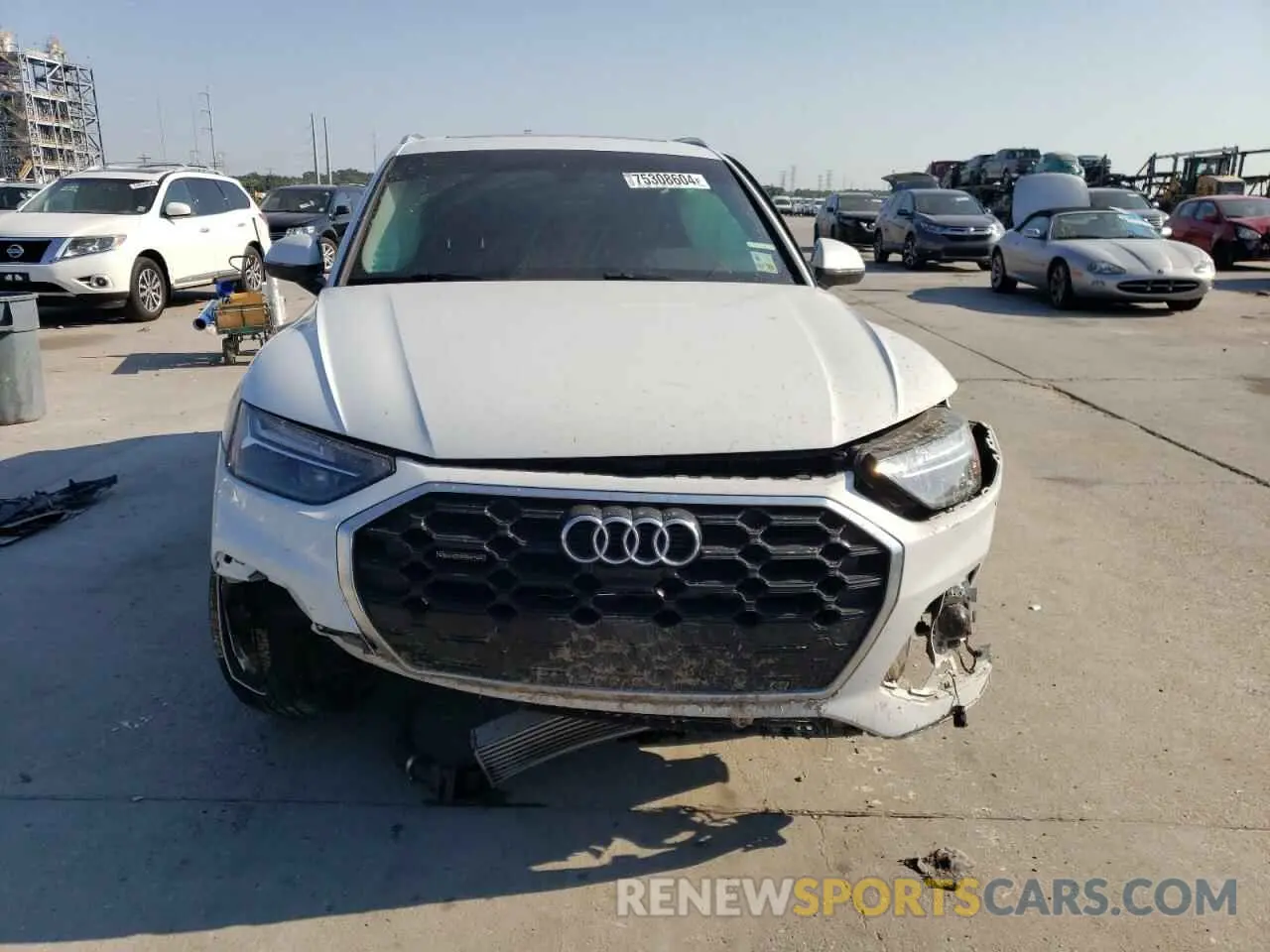 5 Photograph of a damaged car WA1EAAFY5N2133719 AUDI Q5 2022