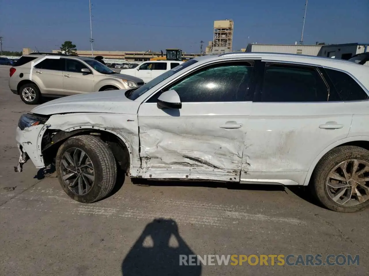 7 Photograph of a damaged car WA1EAAFY5N2133719 AUDI Q5 2022
