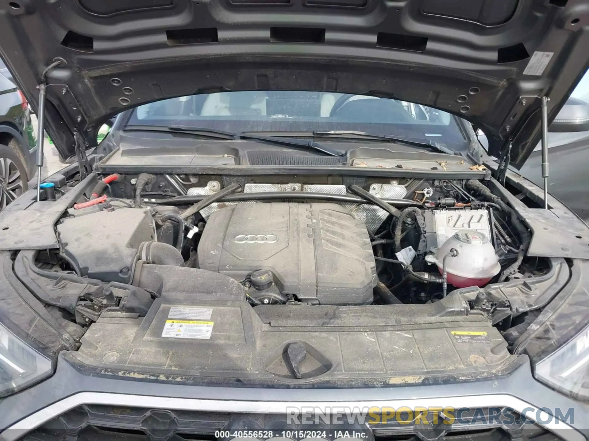 10 Photograph of a damaged car WA1EAAFY5N2136359 AUDI Q5 2022