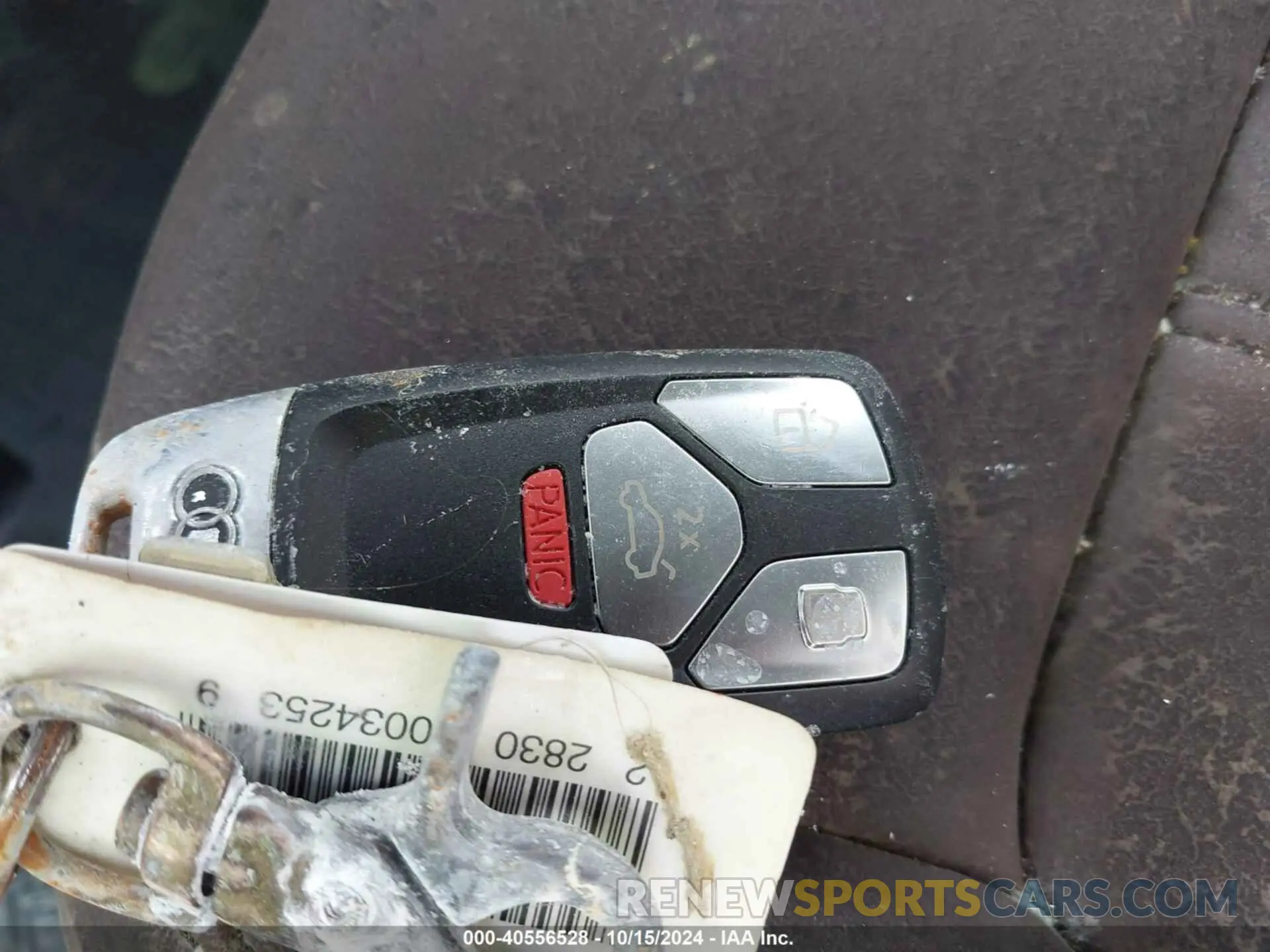 11 Photograph of a damaged car WA1EAAFY5N2136359 AUDI Q5 2022