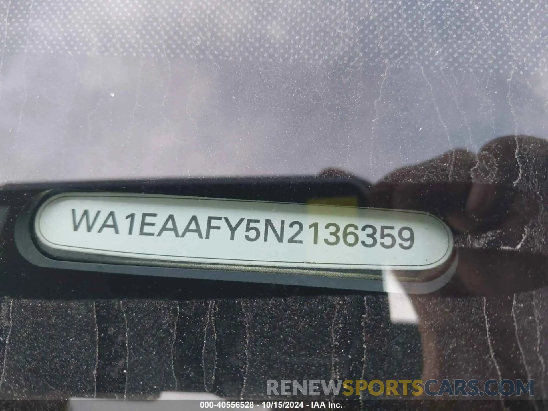 9 Photograph of a damaged car WA1EAAFY5N2136359 AUDI Q5 2022