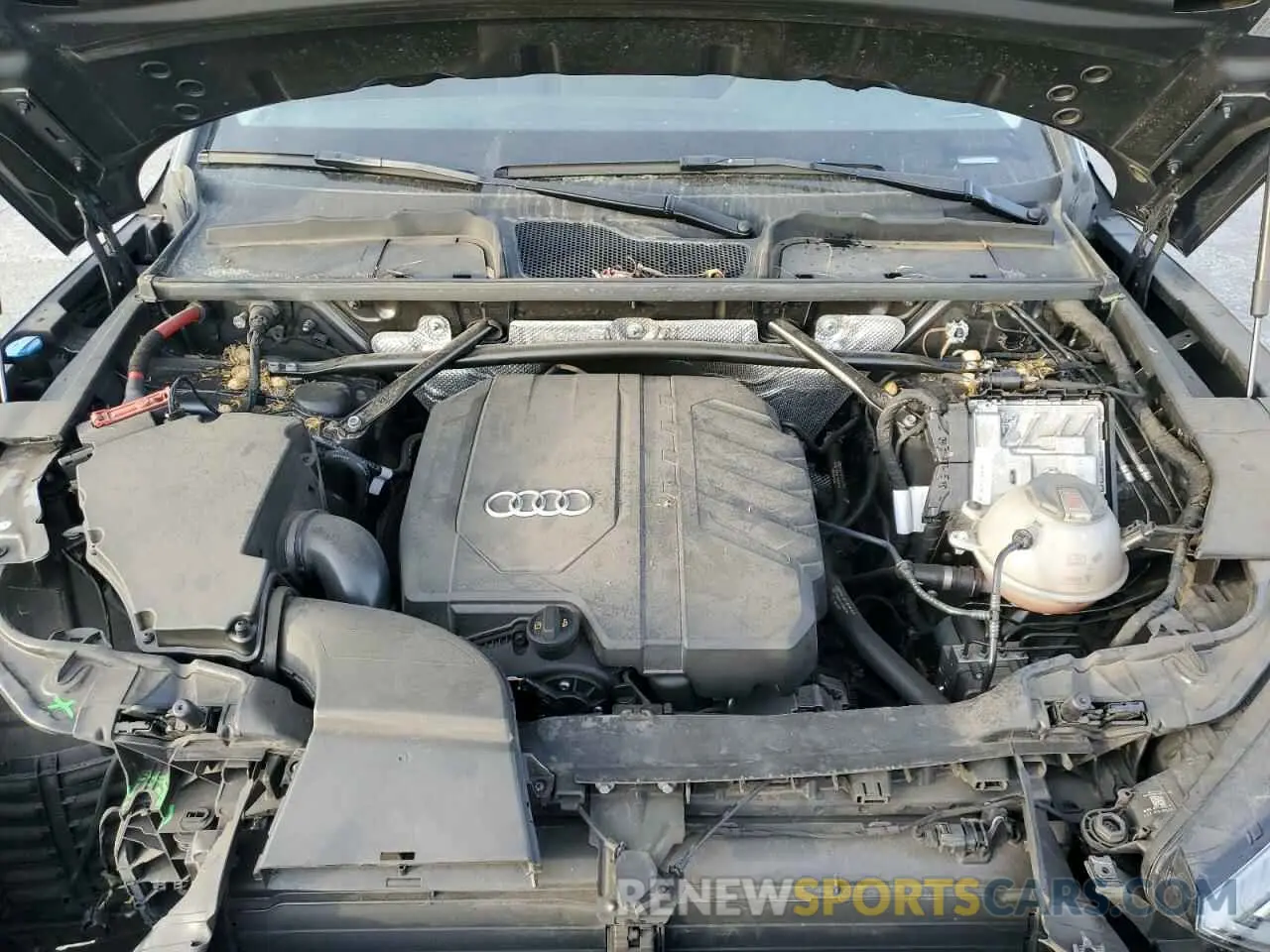 12 Photograph of a damaged car WA1EAAFY6N2048694 AUDI Q5 2022
