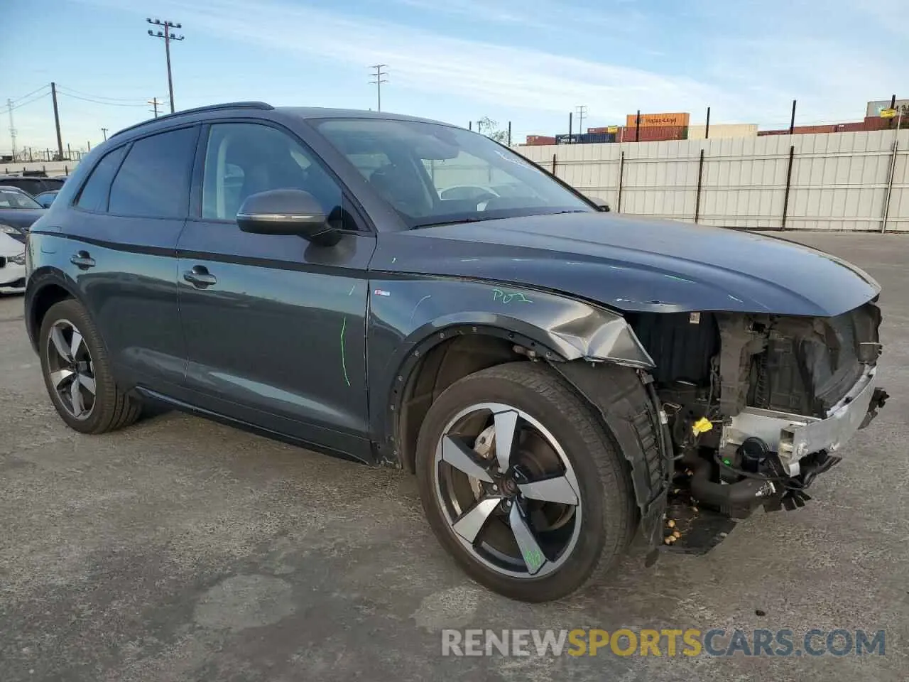 4 Photograph of a damaged car WA1EAAFY6N2048694 AUDI Q5 2022
