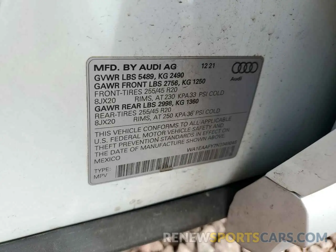 13 Photograph of a damaged car WA1EAAFY7N2049045 AUDI Q5 2022