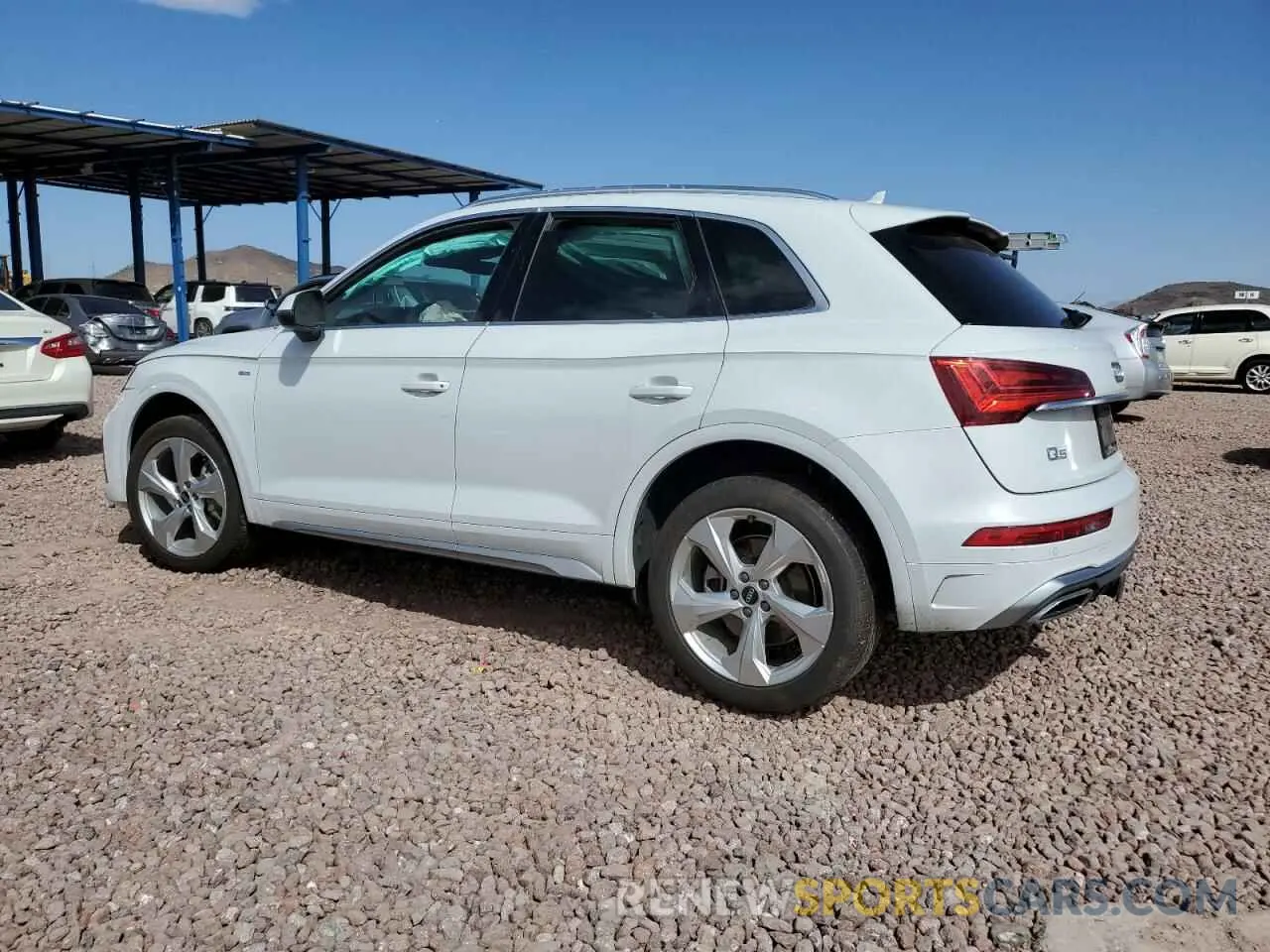 2 Photograph of a damaged car WA1EAAFY7N2049045 AUDI Q5 2022