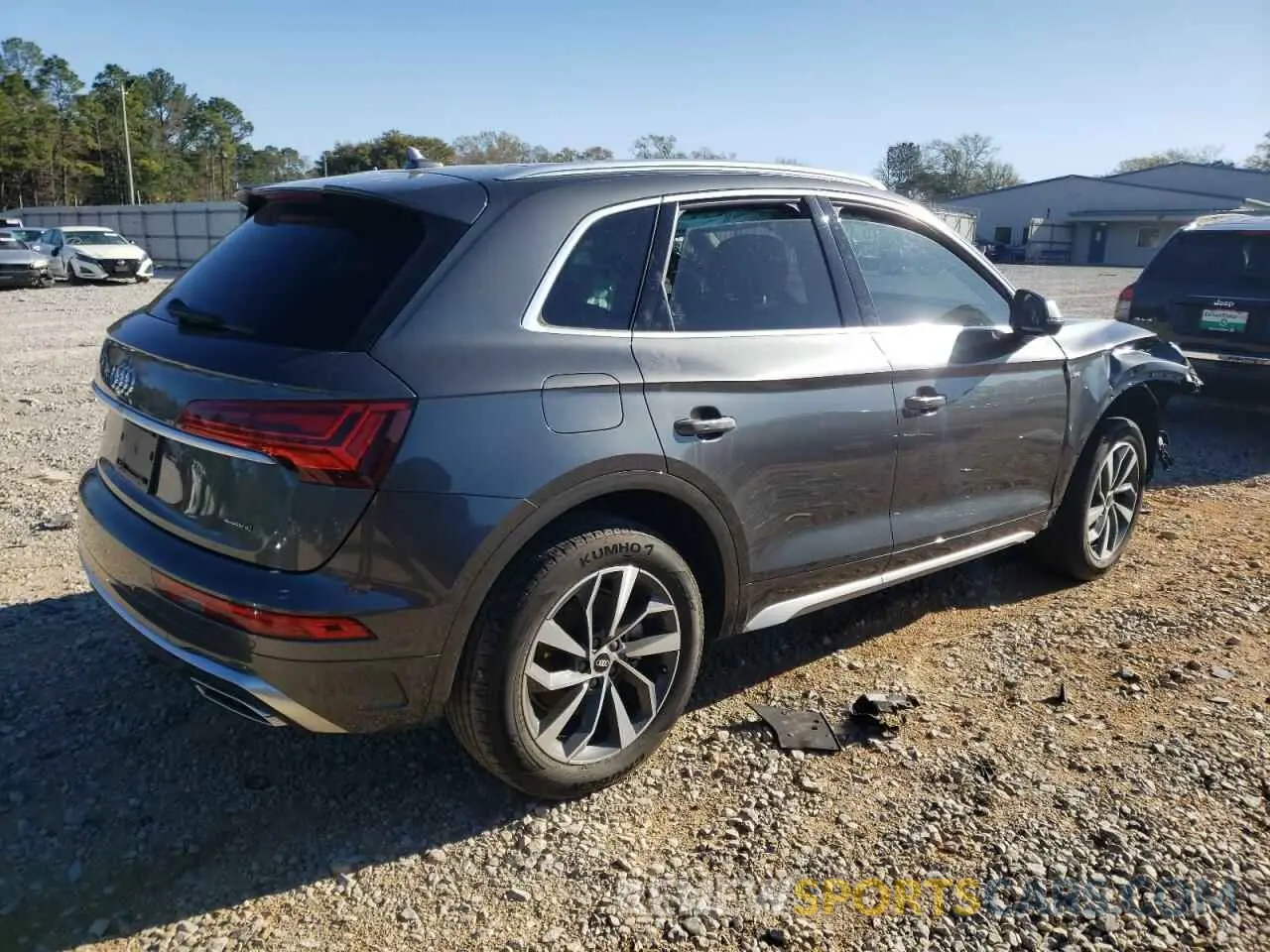 3 Photograph of a damaged car WA1EAAFY7N2050583 AUDI Q5 2022