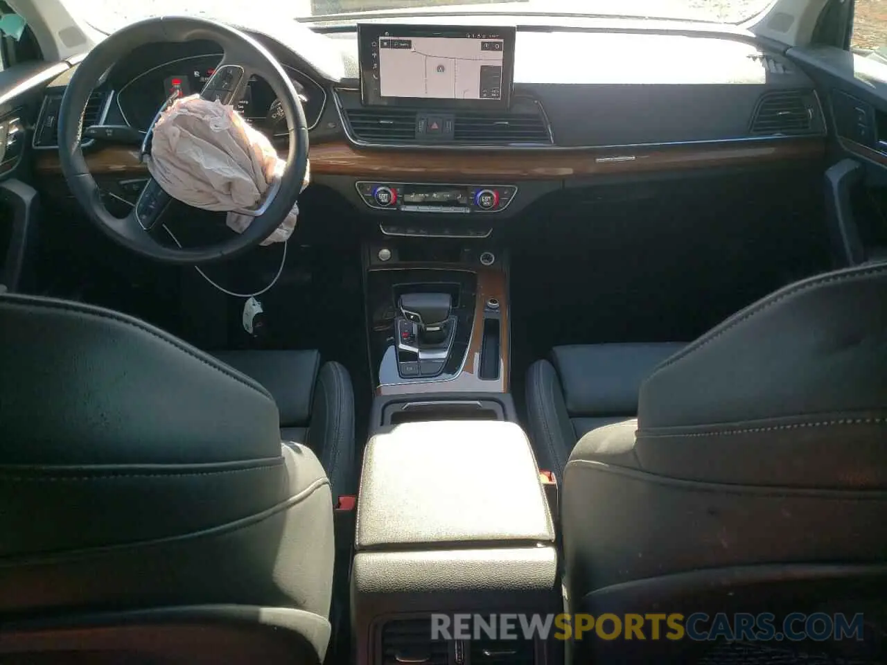 8 Photograph of a damaged car WA1EAAFY7N2050583 AUDI Q5 2022