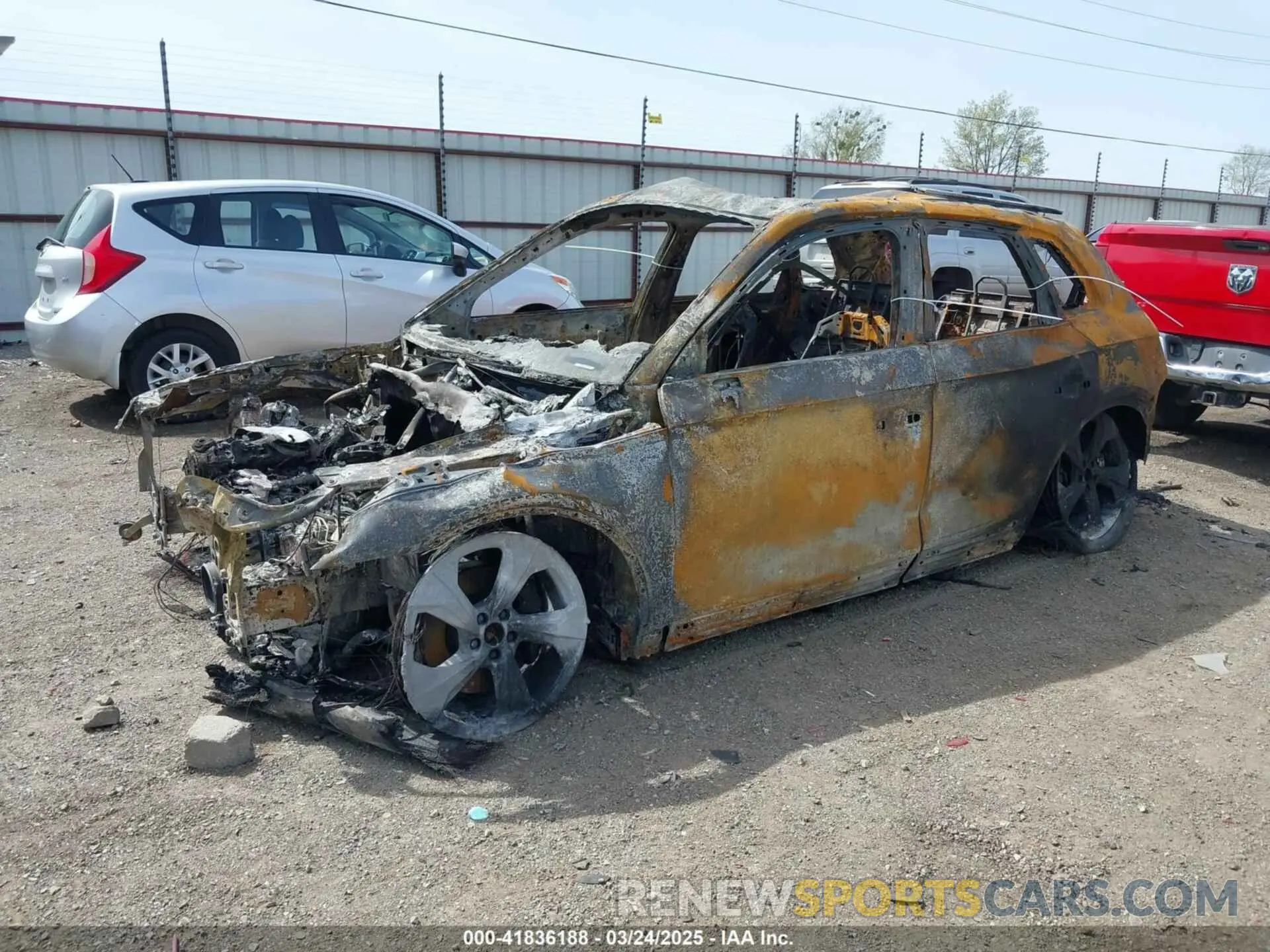 2 Photograph of a damaged car WA1EAAFY7N2062376 AUDI Q5 2022