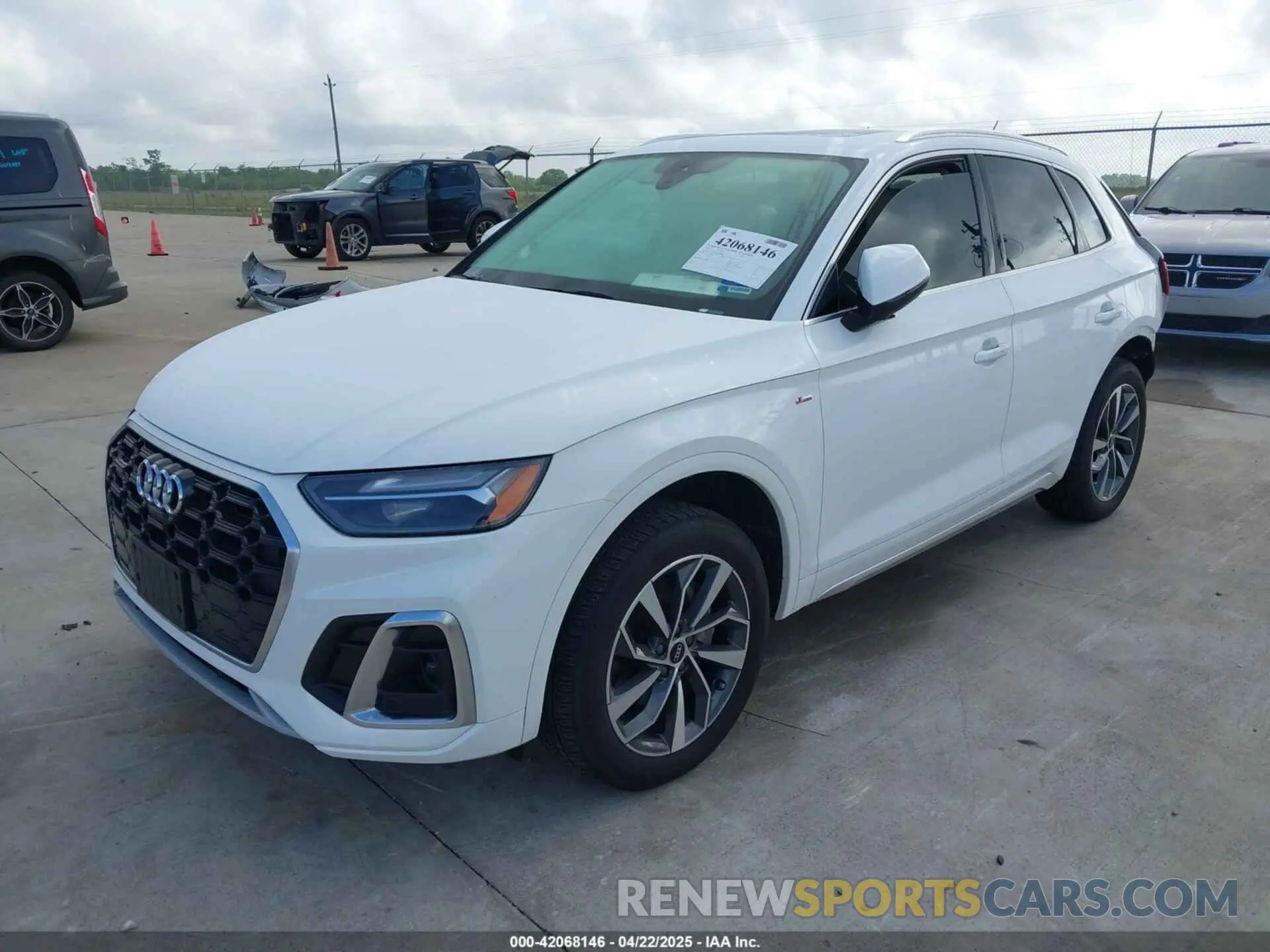 2 Photograph of a damaged car WA1EAAFY7N2088928 AUDI Q5 2022
