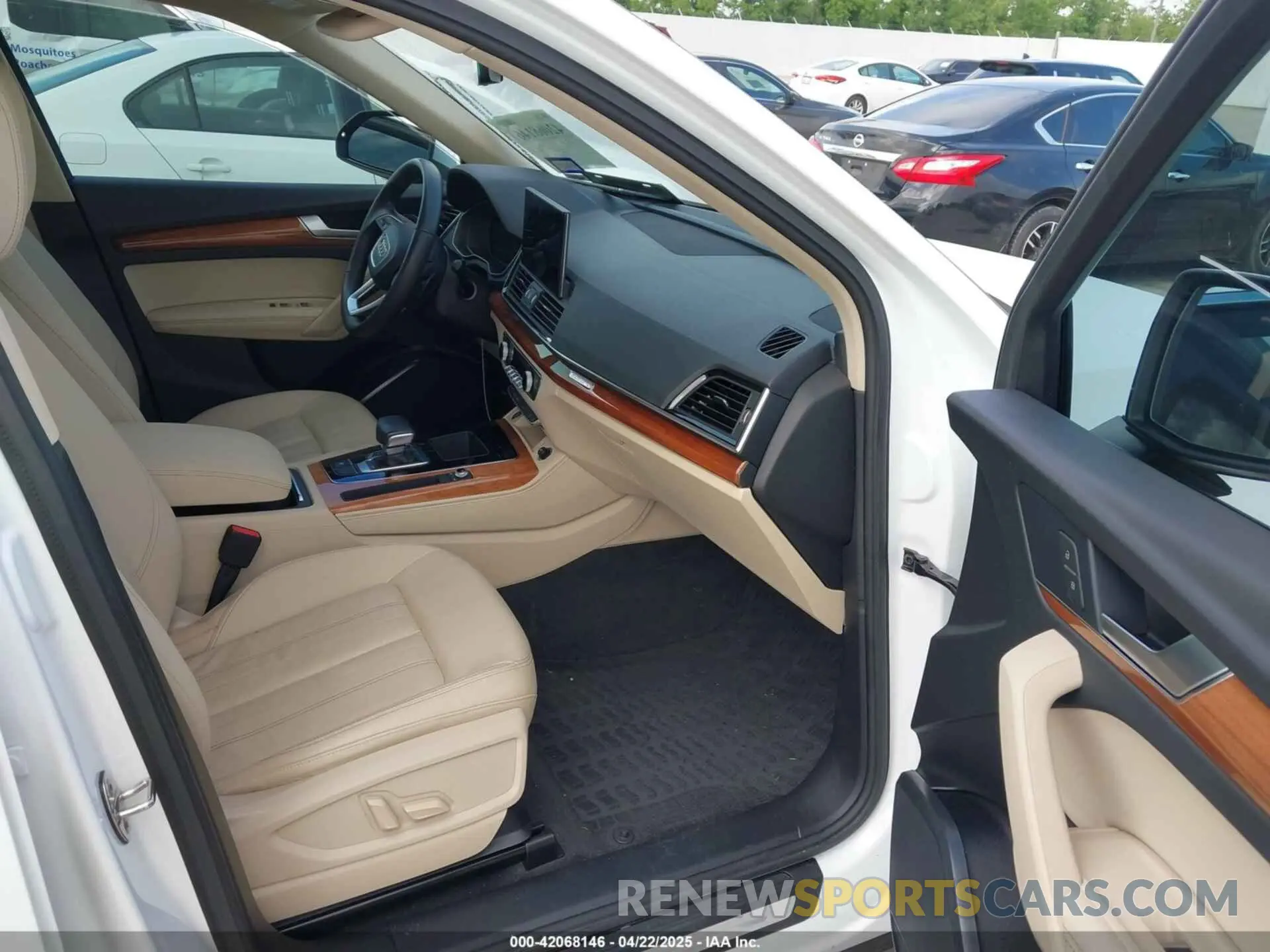 5 Photograph of a damaged car WA1EAAFY7N2088928 AUDI Q5 2022