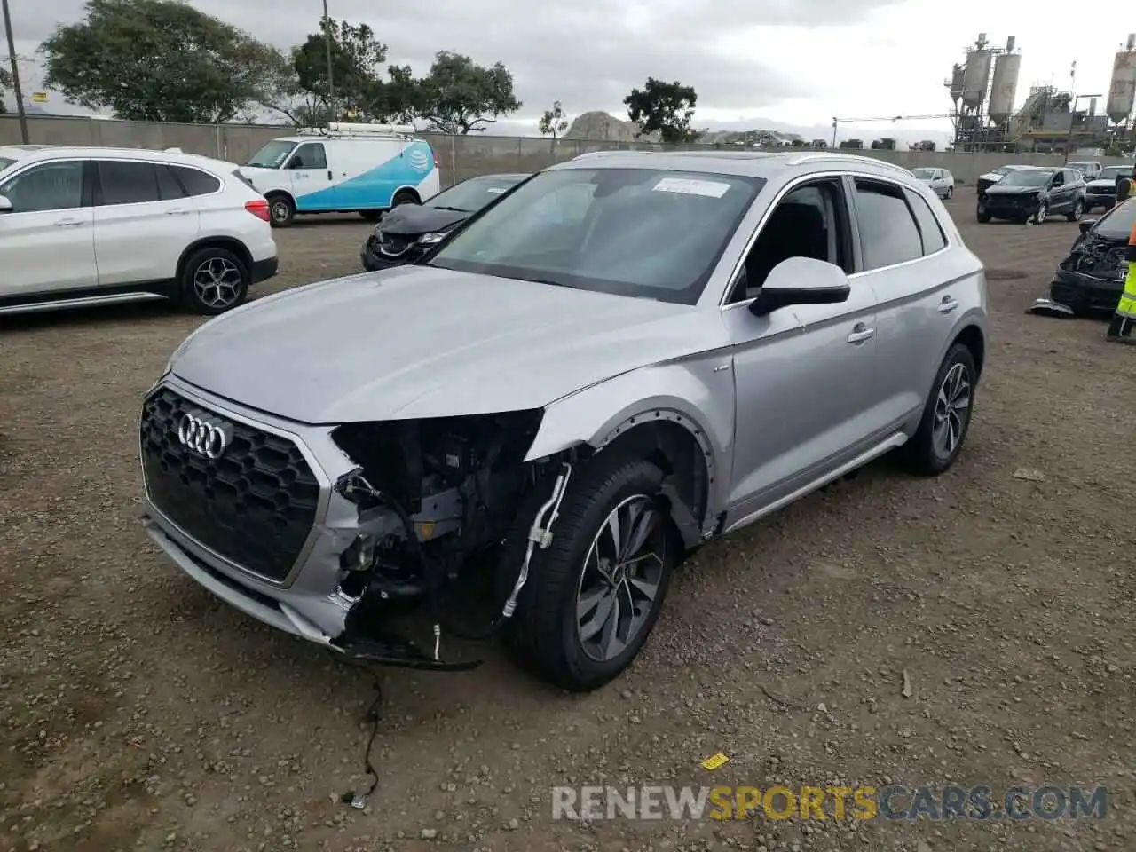 2 Photograph of a damaged car WA1EAAFY7N2115156 AUDI Q5 2022