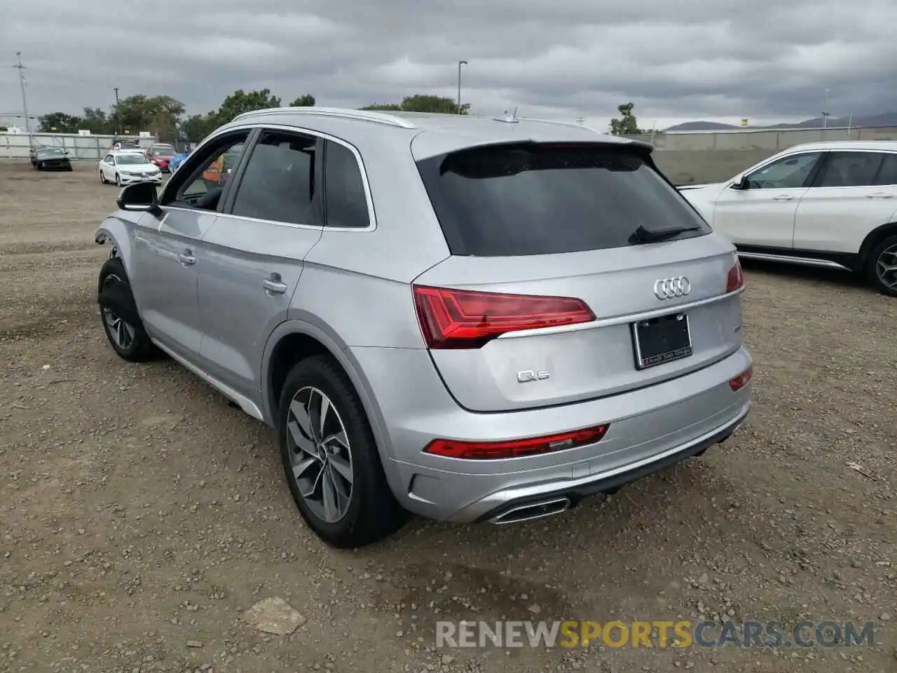 3 Photograph of a damaged car WA1EAAFY7N2115156 AUDI Q5 2022