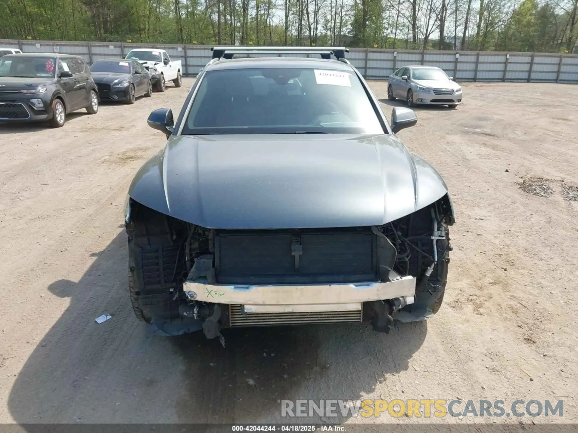 12 Photograph of a damaged car WA1EAAFY8N2001294 AUDI Q5 2022