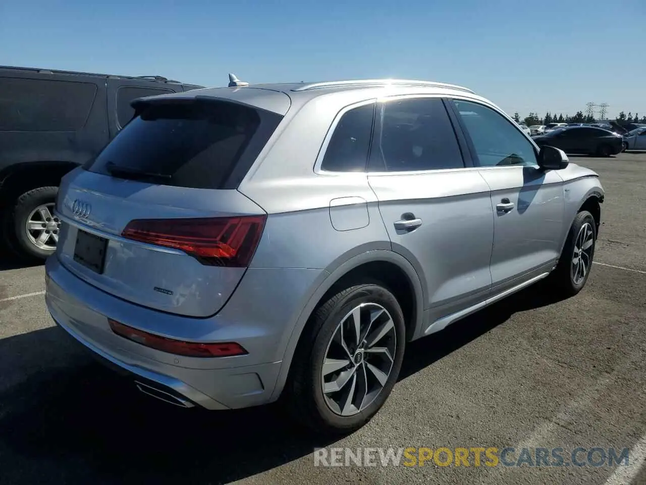 3 Photograph of a damaged car WA1EAAFY8N2014658 AUDI Q5 2022