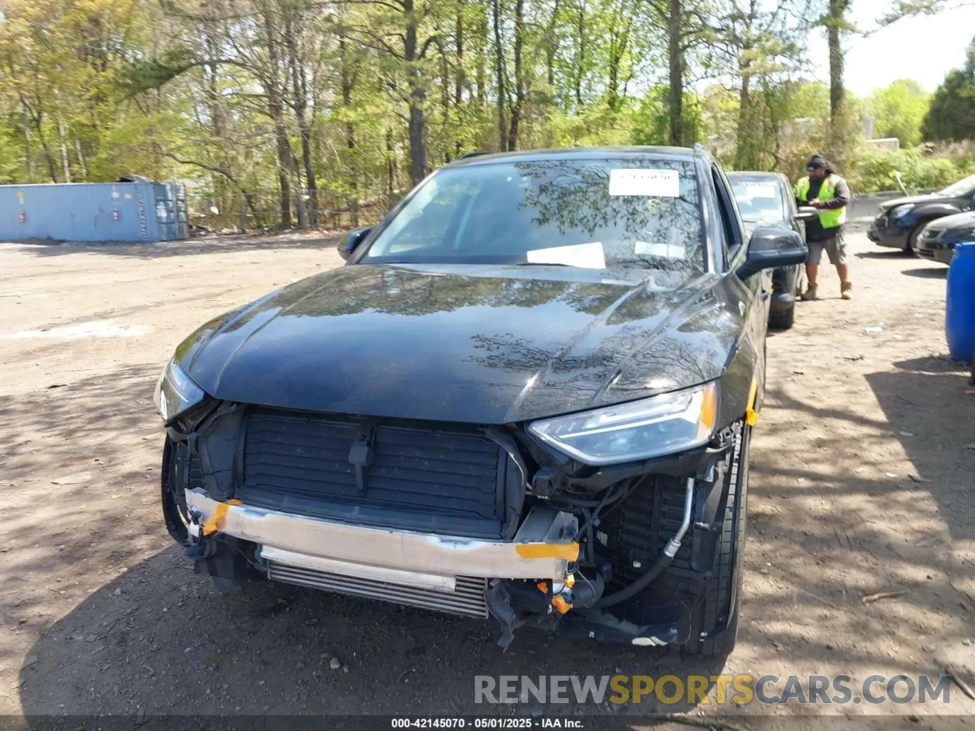 12 Photograph of a damaged car WA1EAAFY8N2027958 AUDI Q5 2022