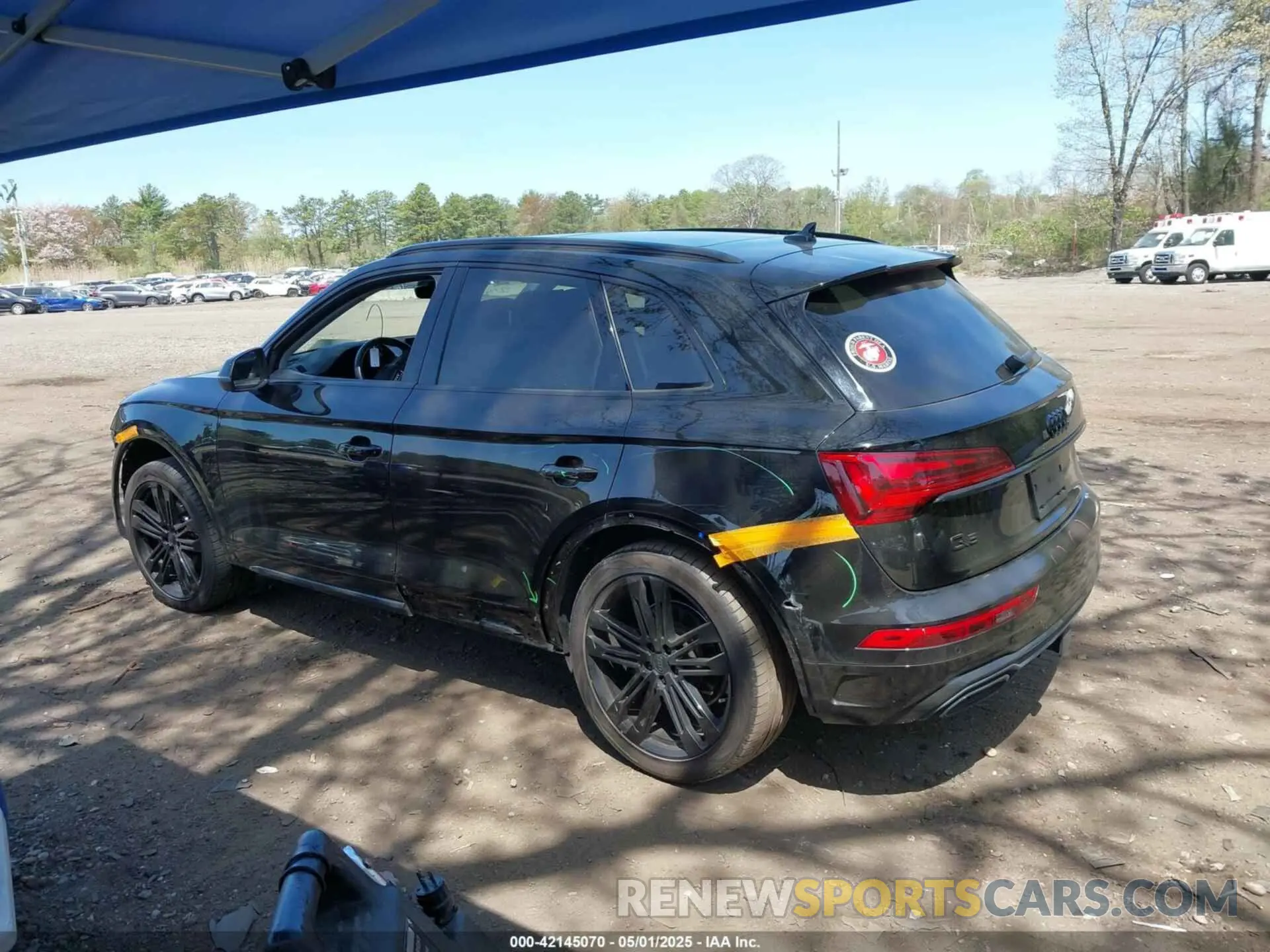 14 Photograph of a damaged car WA1EAAFY8N2027958 AUDI Q5 2022