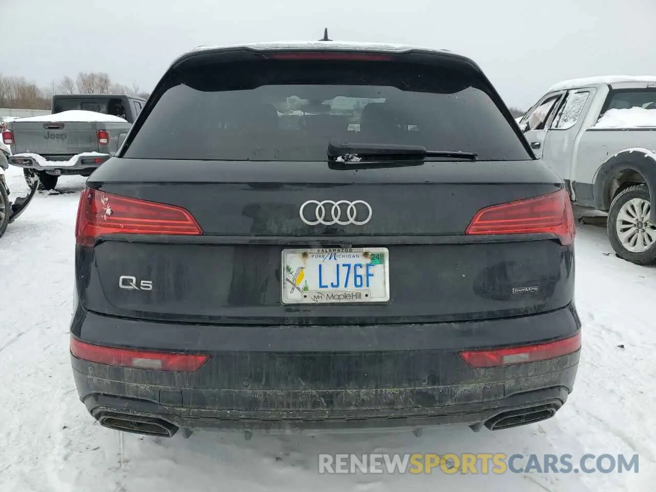 6 Photograph of a damaged car WA1EAAFY8N2042895 AUDI Q5 2022