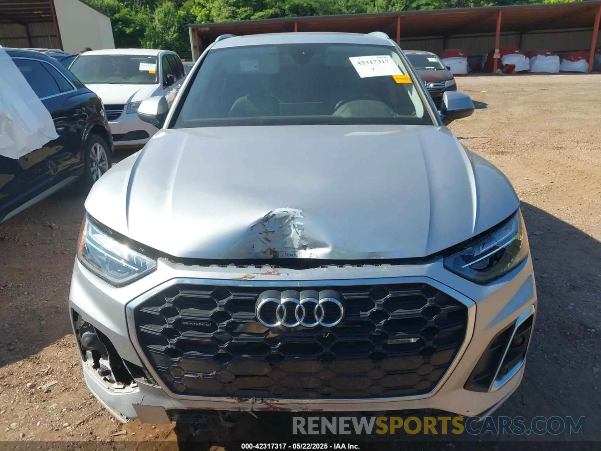6 Photograph of a damaged car WA1EAAFY8N2075153 AUDI Q5 2022